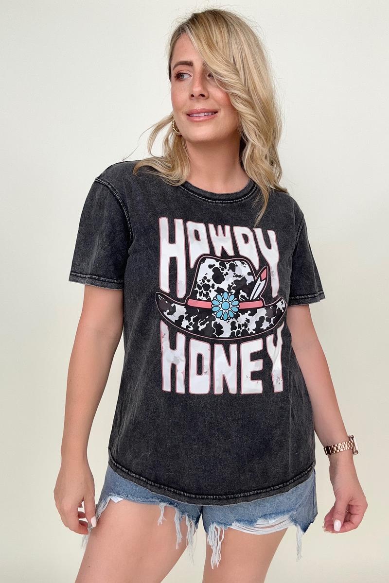 HOWDY HONEY Cowboy Hat Graphic Tee